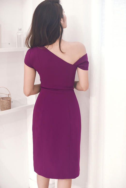 AtelierMissLu / Madge 玫紫不规则斜肩连身裙 商品图1