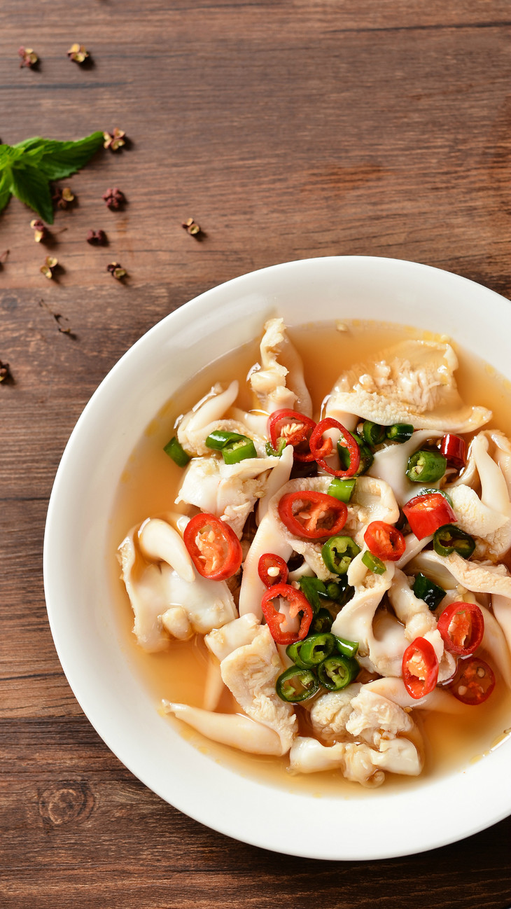 捞汁麻辣鸟贝周一店休