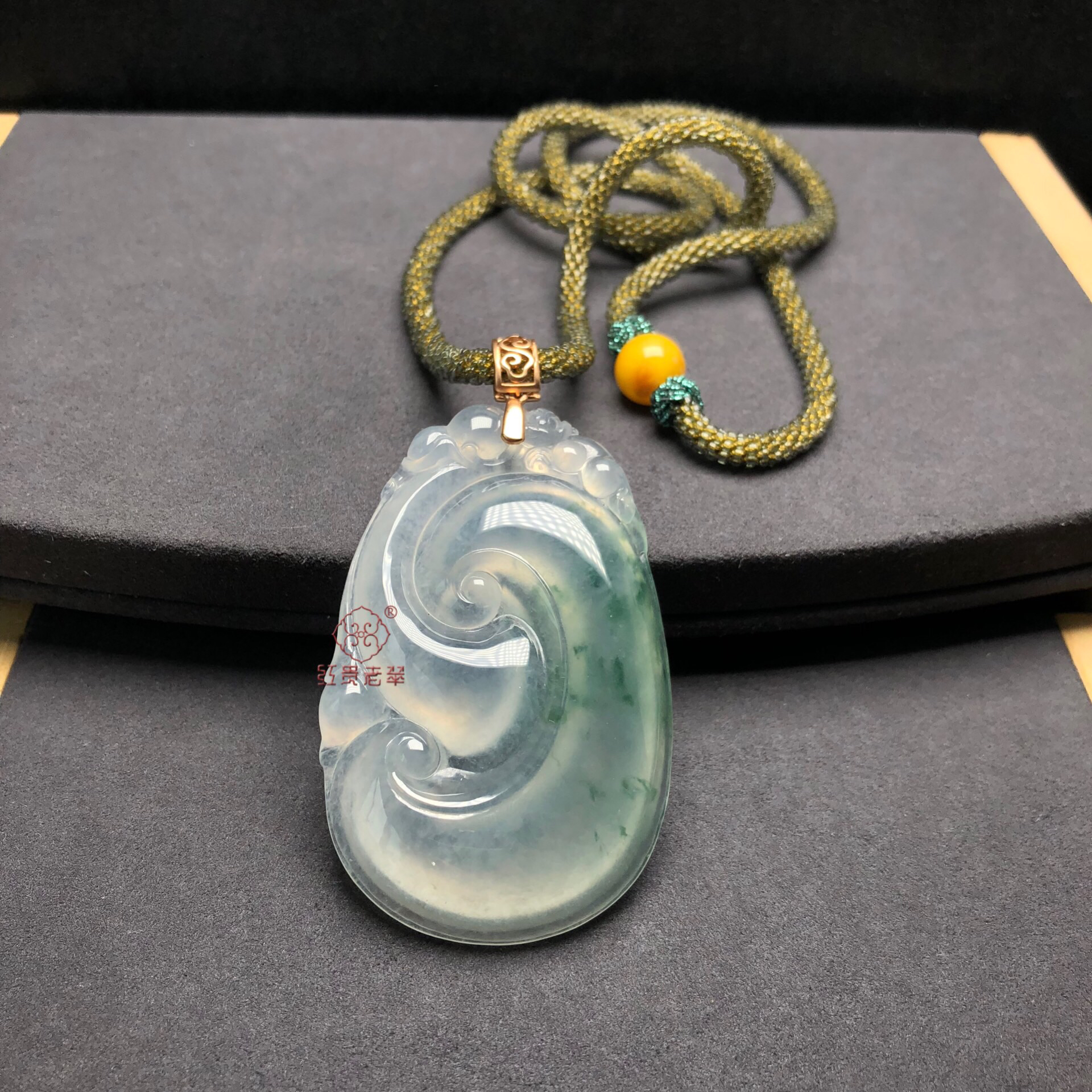 冰种飘花大如意胶感十足厚实完美镶嵌18k玫瑰金如意金扣配一毫米穿成