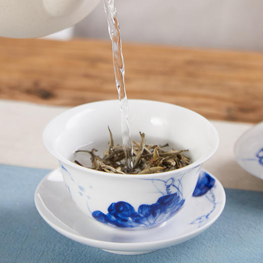 瑞和丨手绘青花瓷景德镇青花瓷 荷花套组 1盖碗1公道6杯 商品图5