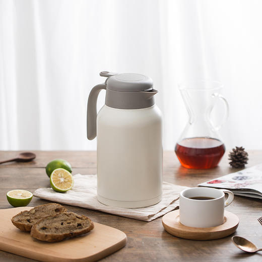 网易严选大容量保温壶