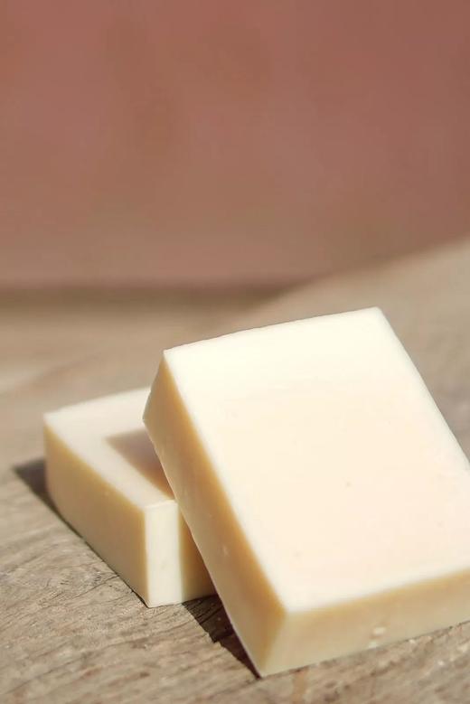 伽罗 JALO 手工皂-杏核桃仁油皂 商品图0