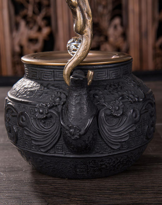 如意汉鼎 浮雕铜盖银钮铸铁壶1100ml