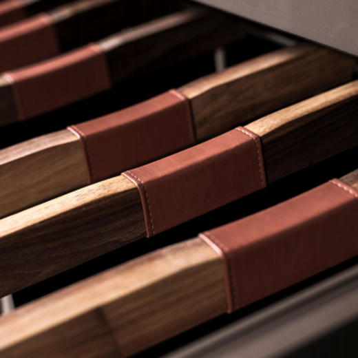 胡桃木裤挂——裤挂架子【布鲁格】（单位：一个） 商品图1