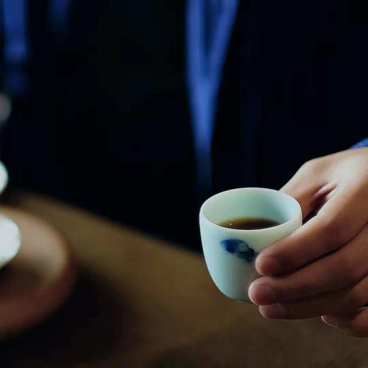 【器】只为成全一杯完美的茶汤 课植窑·水墨青花主人杯（景德镇） 商品图6
