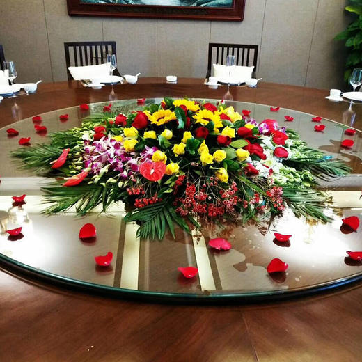 大圆桌鲜花餐桌鲜花会议桌鲜花大餐桌圆桌时尚中间圆形鲜花装饰实用大
