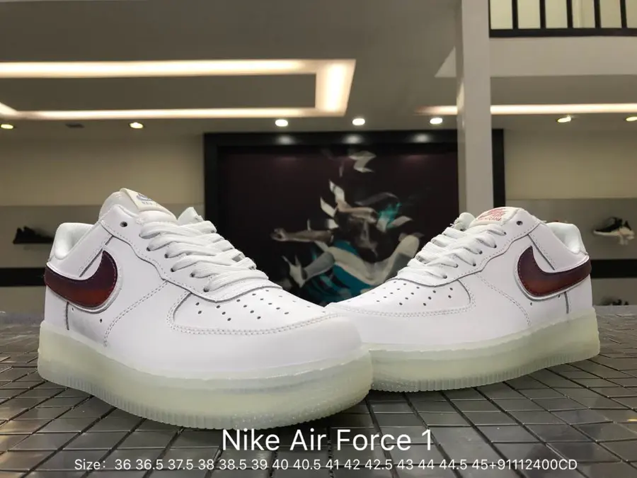 nike空军一号鞋底夜光图片