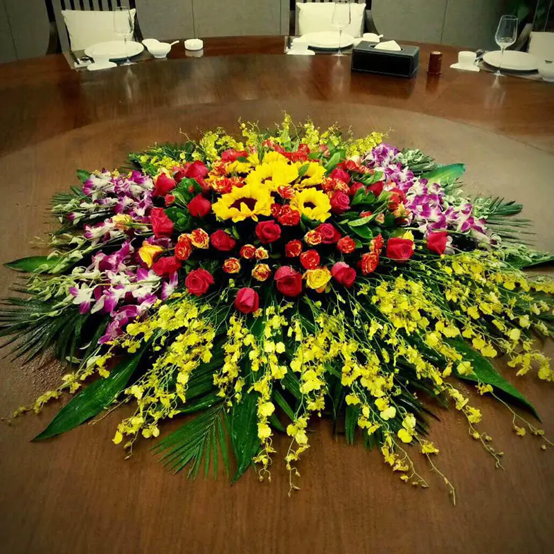 大圆桌鲜花餐桌鲜花会议桌鲜花大餐桌圆桌时尚中间圆形鲜花装饰实用大