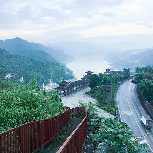 武隆2-8人精品小团天生三桥+龙水峡地缝+仙女山+赤壁观景台一日游－免早起纯玩无购物 商品图3