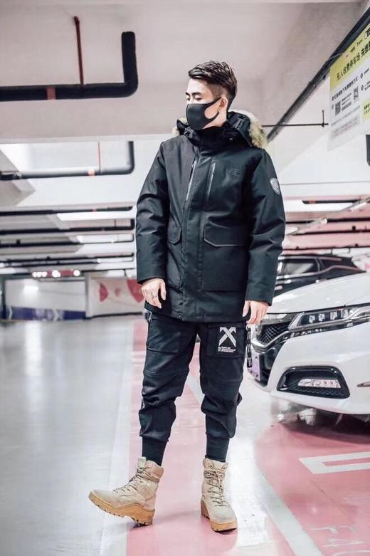 点此购买 男款 北面加厚款 两色 羽绒服 张 108099