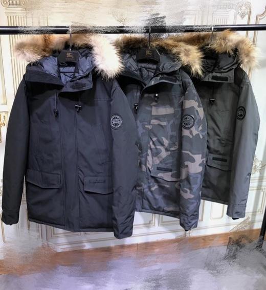 点此购买canadagoose加拿大鹅男款鹅绒狼毛羽绒服亮108076