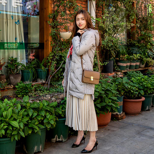 刺绣雪花羽绒服	9041840713 商品图5