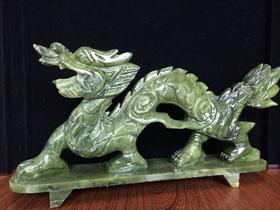 青玉龙摆件