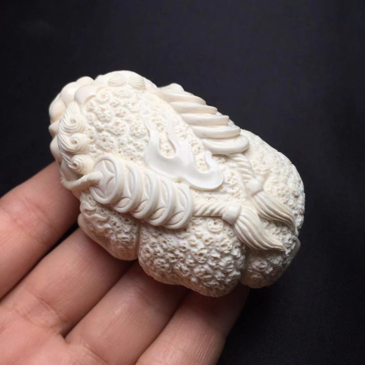 400977猛犸象牙三角金蟾手把件