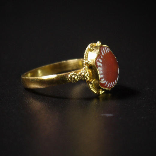 古印度镶蚀红玉髓“小太阳”戒指 商品图2