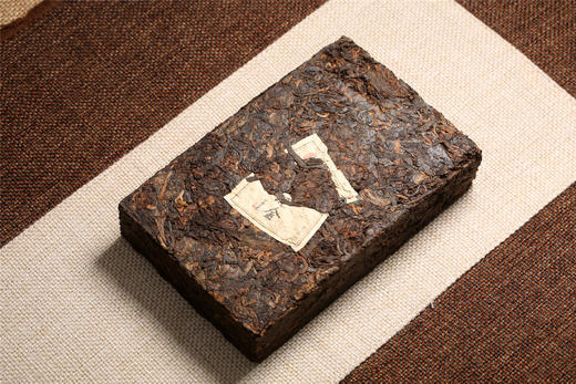 一任天真·叠翠流金 老茶头（2017） 商品图8