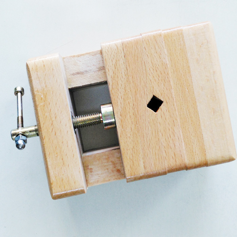 篆刻工具：印床（旋入式大号榉木印床，12*8.5*5厘米）-LT