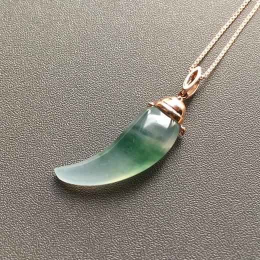 高冰种飘花翡翠辣椒小牙海螺18k玫瑰金钻石镶嵌 商品图4