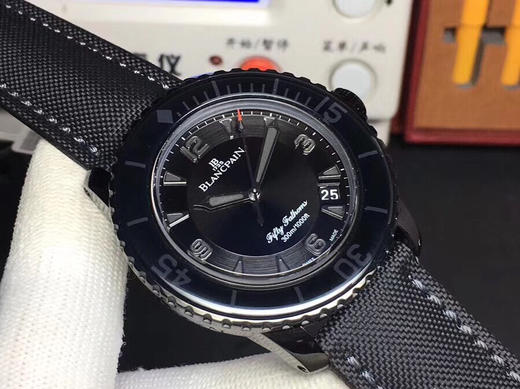 ZF神器★素黑沉稳 自有锋芒 宝珀五十噚 黑武士型号 5015-11C30-52自动机械腕表终极版发售～ 商品图2