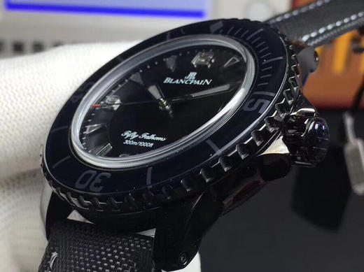 ZF神器★素黑沉稳 自有锋芒 宝珀五十噚 黑武士型号 5015-11C30-52自动机械腕表终极版发售～ 商品图5