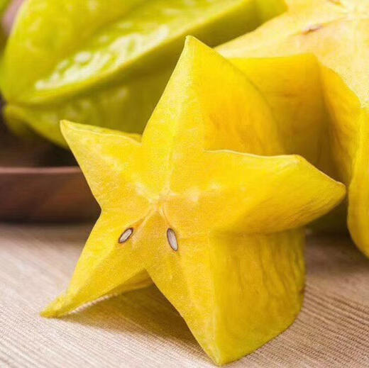 台湾红龙杨桃，杨桃高颜值水果，切出来像小星星，清清爽爽的味道，很适合减肥的mm，杨桃是高纤维，低脂，低热量的水果。 商品图0