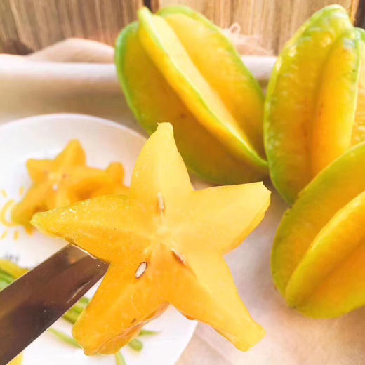 台湾红龙杨桃，杨桃高颜值水果，切出来像小星星，清清爽爽的味道，很适合减肥的mm，杨桃是高纤维，低脂，低热量的水果。 商品图3