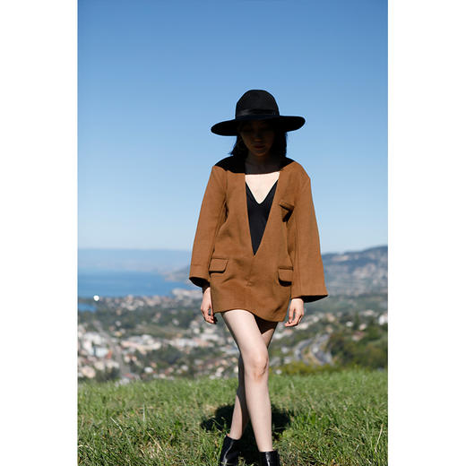 棕色V领羊毛廓形西装感上衣 商品图0