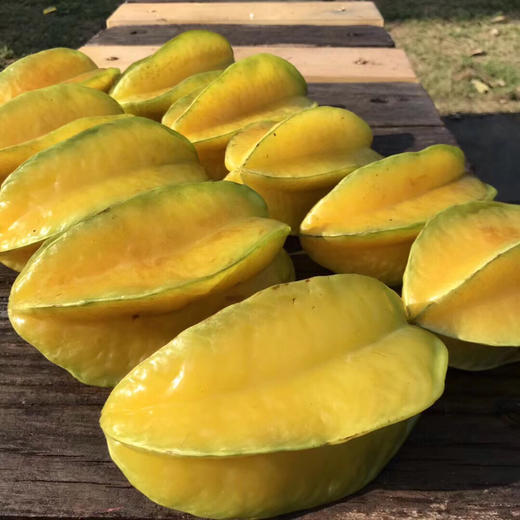 台湾红龙杨桃，杨桃高颜值水果，切出来像小星星，清清爽爽的味道，很适合减肥的mm，杨桃是高纤维，低脂，低热量的水果。 商品图5