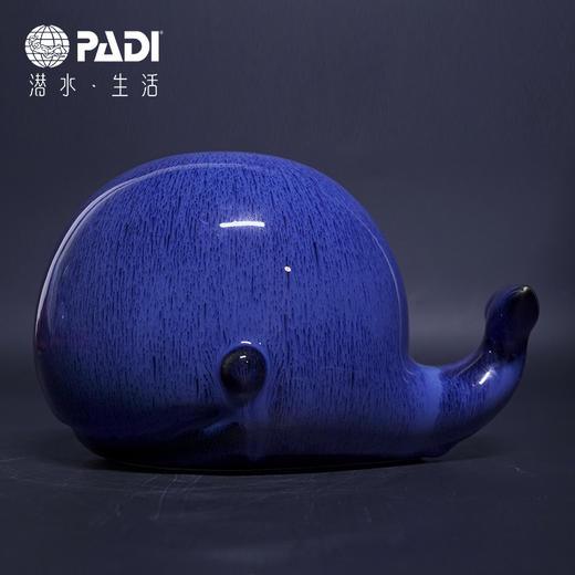 PADI Gear 艺术眼客厅电脑桌茶几卧室摆件纯手工烧制《鲸鱼》艺术陶瓷艺术衍生品 商品图3