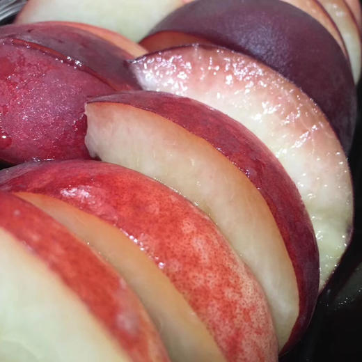 【空运✈️水蜜桃🍑】冬天最幸福的就是吃到脆嫩的水蜜桃，一口咬下去，甘甜的滋味占领了整个味蕾！ 商品图2