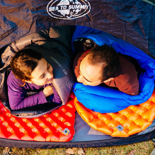 sea to summit 保暖款 超轻充气睡垫 配一体式收纳充气袋 商品图4