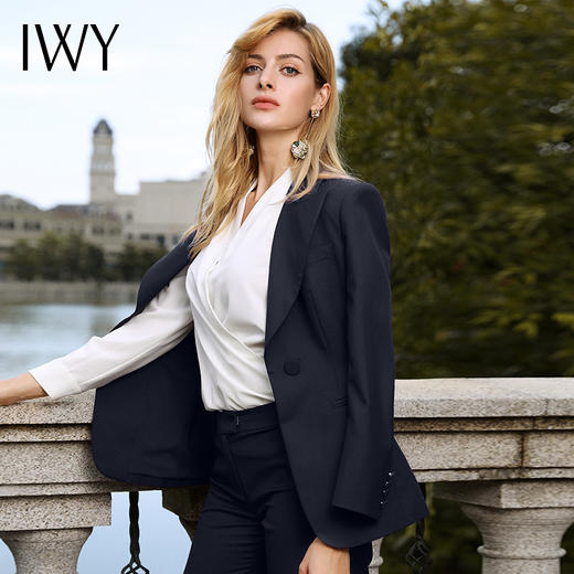 IWY/藏青色西服套装女时尚干练西服两件套修身显瘦名媛工作服CP8310藏青 商品图3