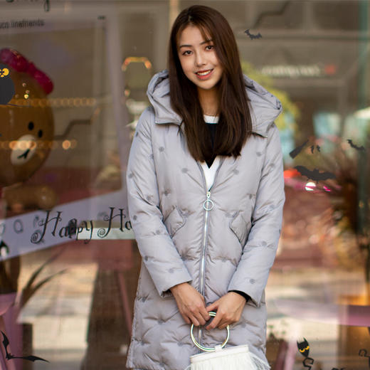 刺绣雪花羽绒服	9041840713 商品图0