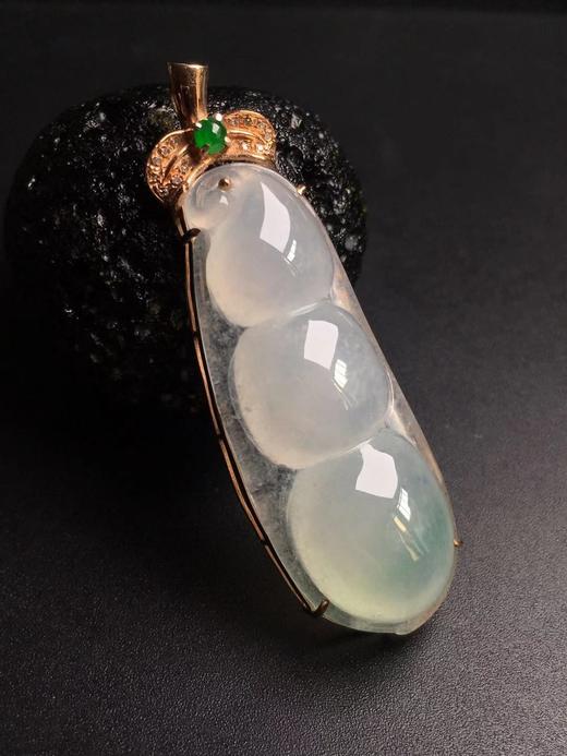 d12820翡翠冰种福豆吊坠