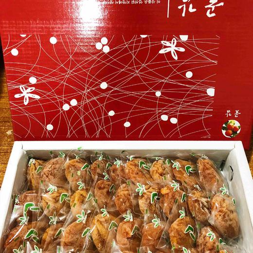 🍃陕西流心柿饼-冬日里那一抹流心[爱心]的甜👍 这一颗，蕴含四季味道。甜甜的带着浓郁的柿子味   溏心裹满整个口腔  香糯Q弹的果肉在唇齿间来回流淌 相信尝过之后  一定爱上 商品图8