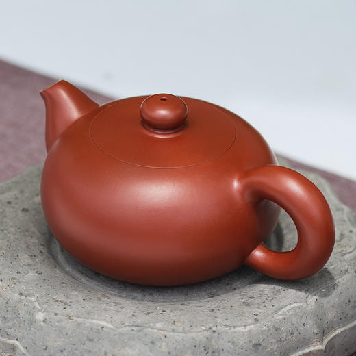 宜兴紫砂丨贵妃壶大红袍紫砂壶大小壶形两款可选落款沈洪斌配证书