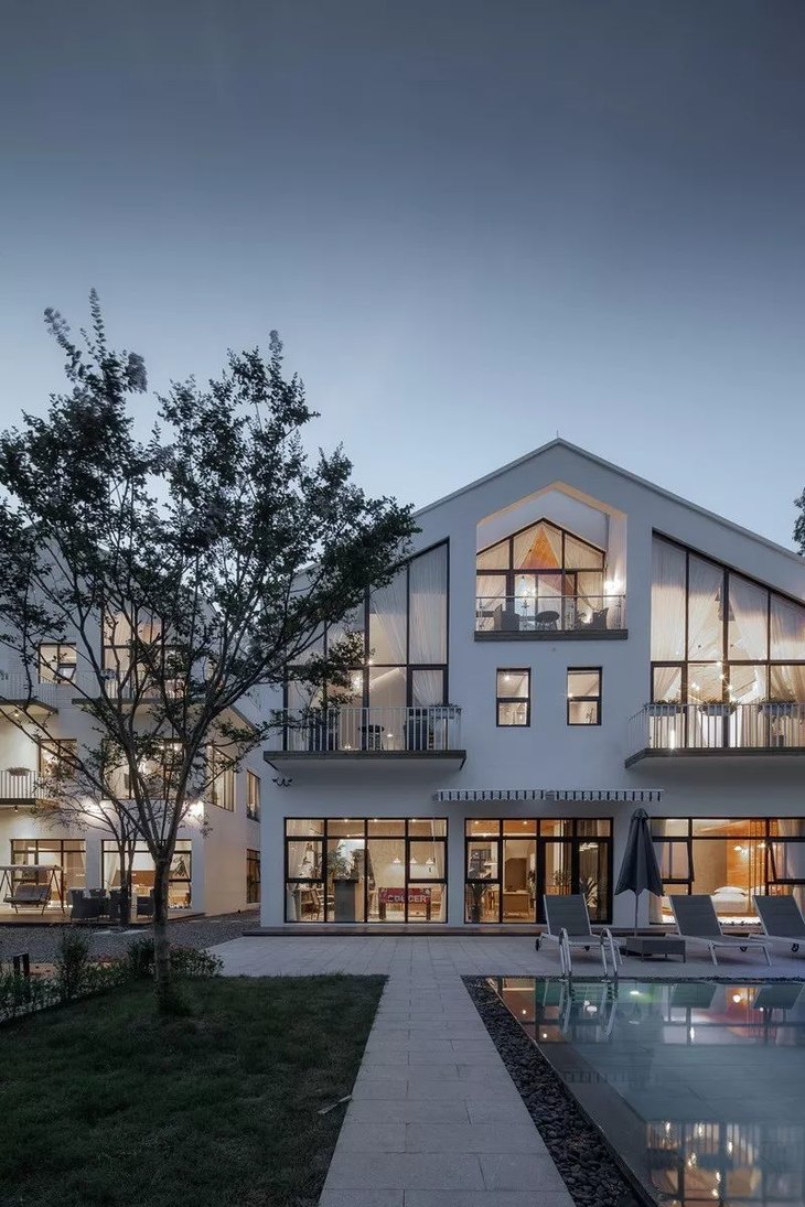 全屋地暖私汤泡池莫干山下的白房子民宿莫干山栖香记