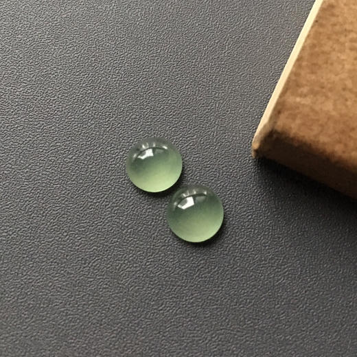 高冰种晴水翡翠蛋面一对 商品图3