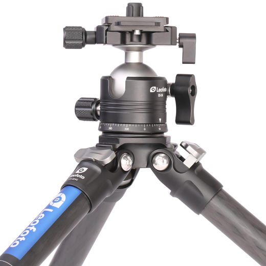 狼族优选丨5节22管碳纤维无中轴承重4kg三脚架云台套装LS-225C+EB-36 商品图1