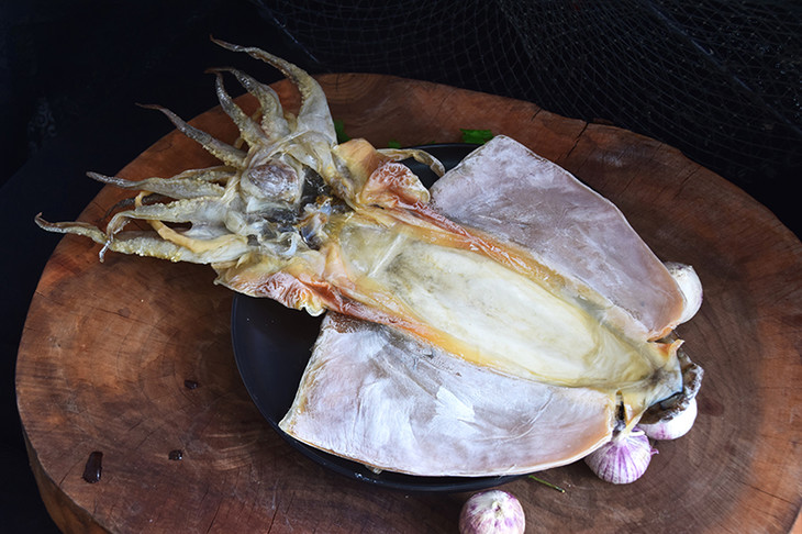 本港墨鱼干约200g390g