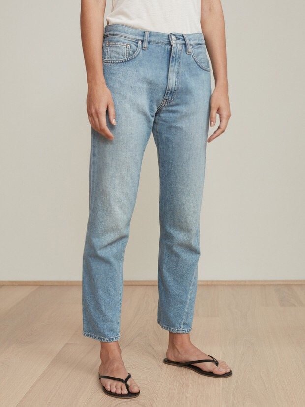 特价清仓不退不换瑞典小众品牌toteme复古休闲扭曲版直筒牛仔裤推荐