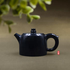 和田玉（青花）玉壶--汉铎壶118.18g（宋鸣放6641）