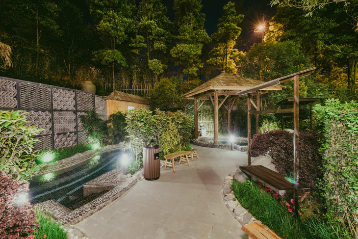 【都江堰-檩然温泉酒店】458元起,每户里面自带养生温泉池子的酒店! -