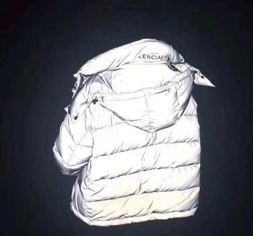 balenciaga 巴黎世家18fw新款后领绣白字3m反光面包服 巴黎世家2018