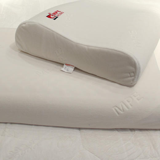 D26 意大利原装进口纯乳胶枕头按摩枕颈椎枕蜂窝式对流透气 商品图3