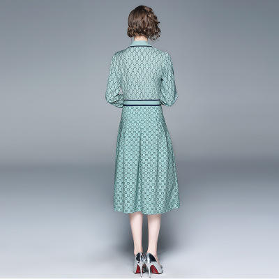 【服饰鞋包】小众女装 春季新品时尚翻领长袖a字连衣裙 中长裙 印花 商品图2