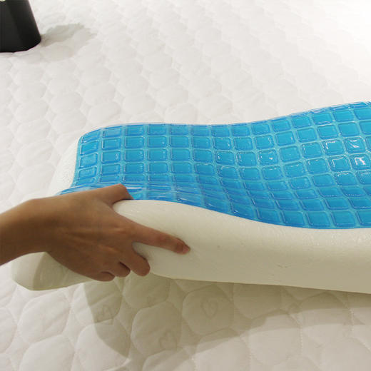 D32 凝胶枕头保健成人助睡眠颈椎枕 通风散热四季可用 商品图2