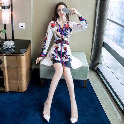 【服饰鞋包】小众娃娃裙山本风气质收腰超仙复古连衣裙 商品图0