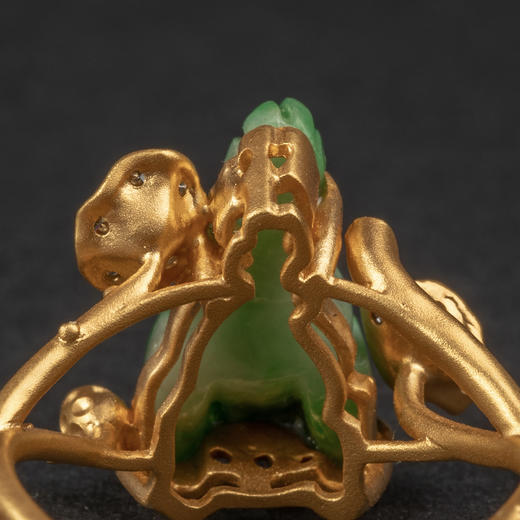 清代翡翠三足蟾戒指 商品图4
