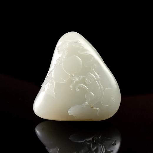 和田白玉籽料“灵猴献寿”手把件 商品图1